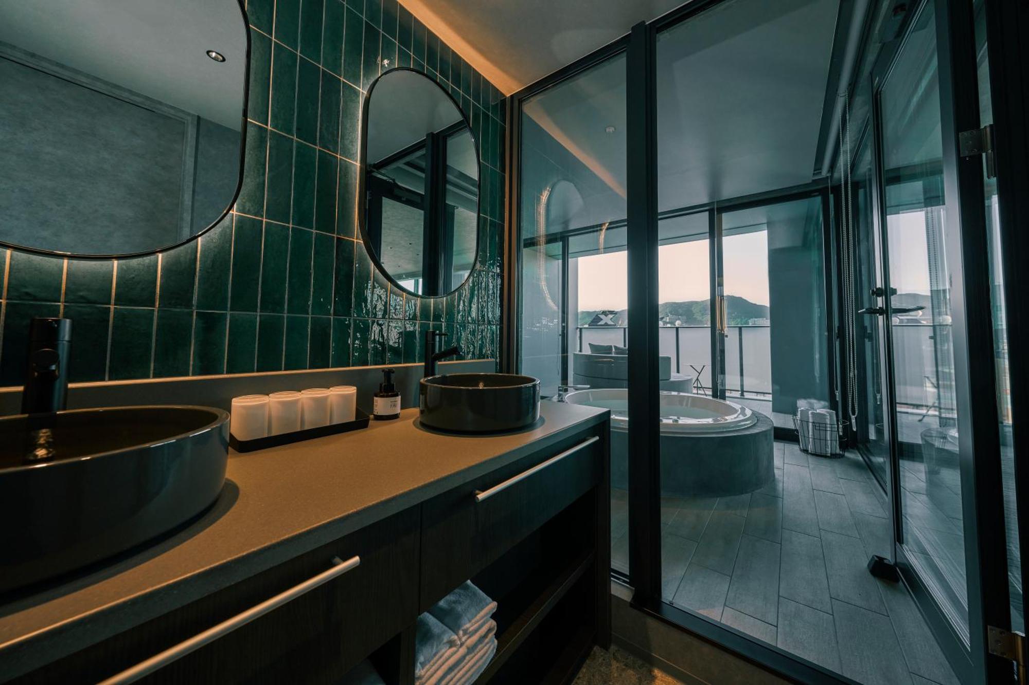 Fav Lux Nagasaki Hotel Ngoại thất bức ảnh