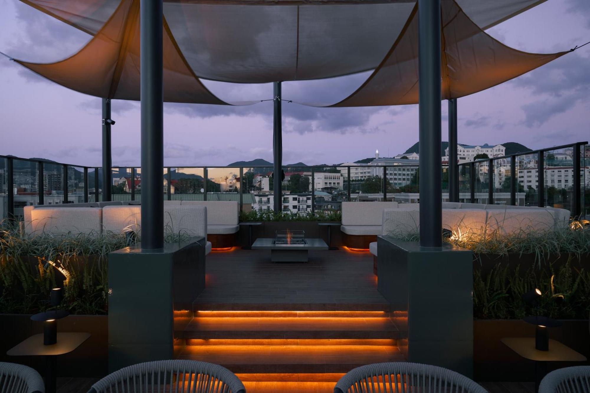 Fav Lux Nagasaki Hotel Ngoại thất bức ảnh